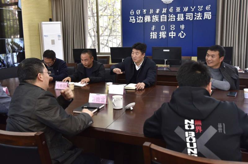 动态 为了尽快弄清案件整个过程,安抚好信访人的思想情绪,杨解平要求
